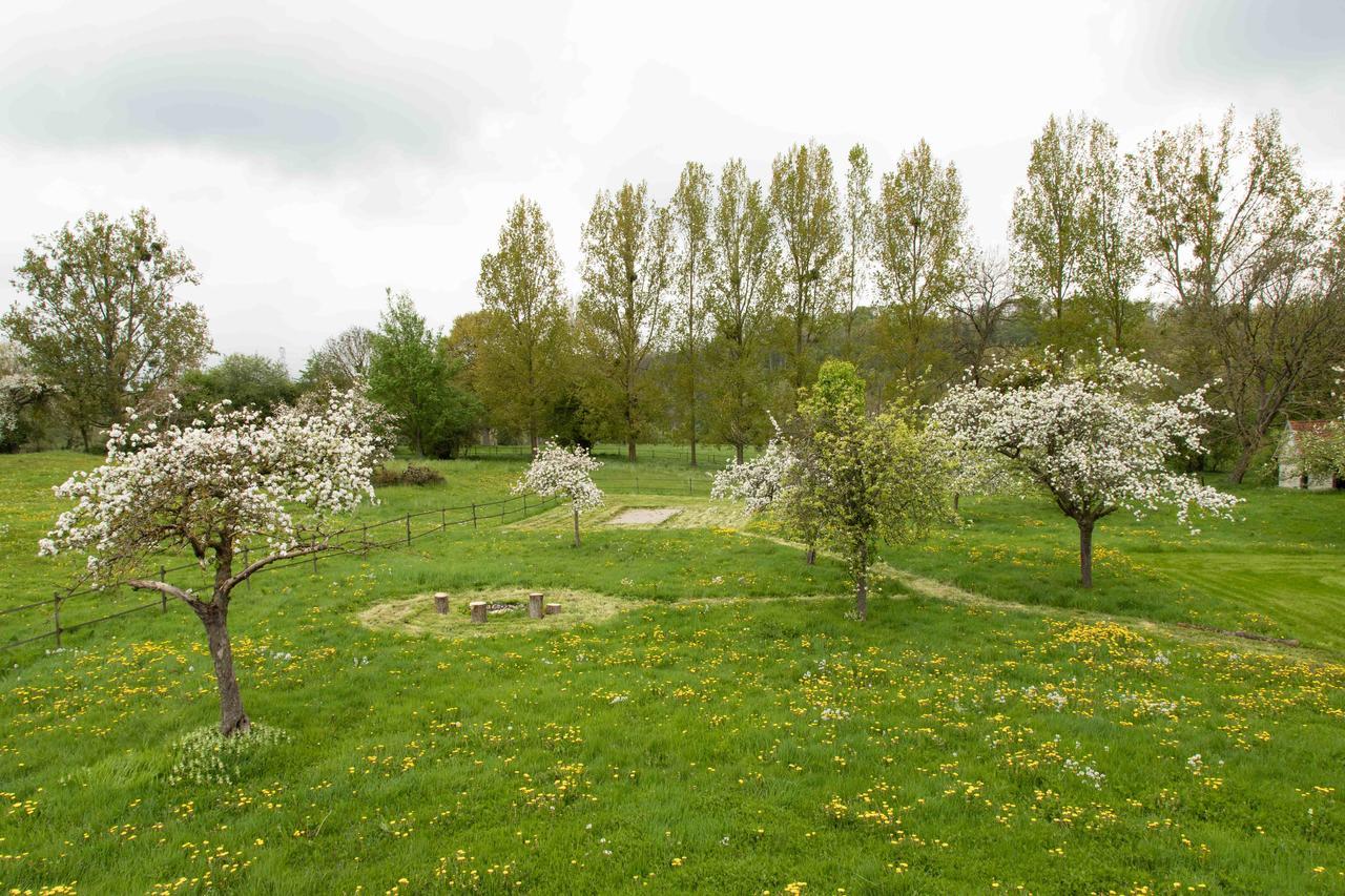 La Pomme Petillante Maisnieres Exterior foto